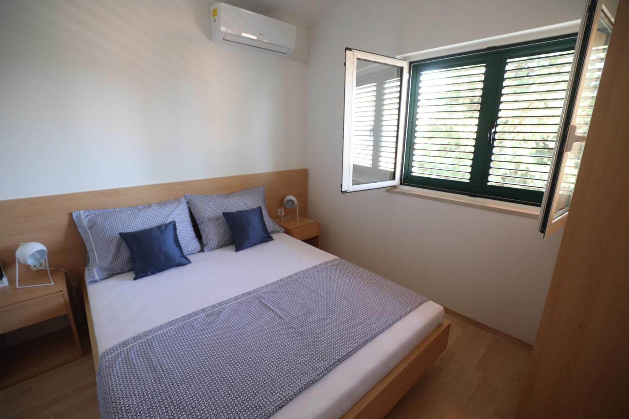 Apartment 1 *
